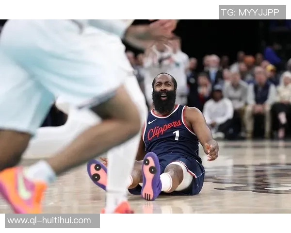 哈登：现如今每个人都在用后撤步，这绝对是我引以为傲的一点