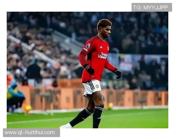 每体：拉什福德很好融入巴萨更衣室，并与弗里克保持良好沟通